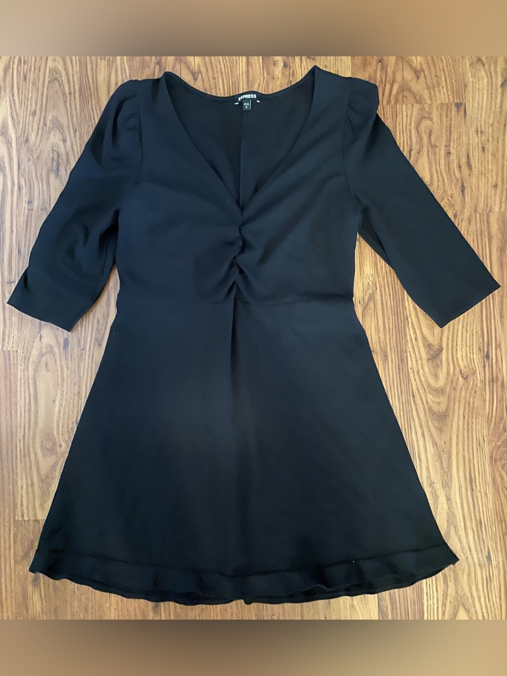 Express Black V-Neck Rushed Front 3/4 Sleeves Dress Large